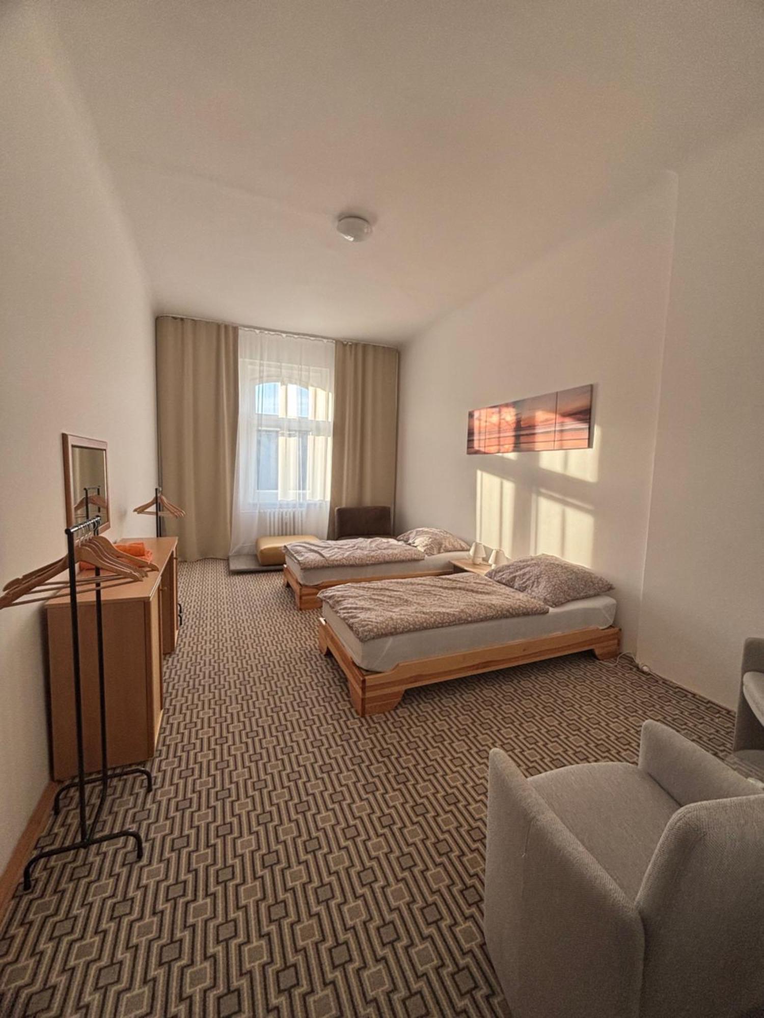 קרלובי וארי City Centre Apartment Demio מראה חיצוני תמונה
