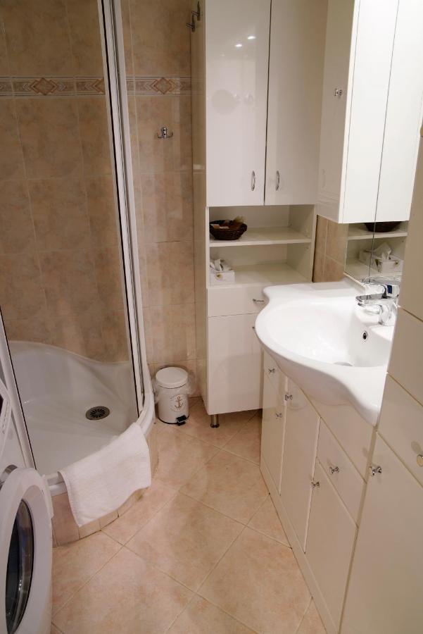 קרלובי וארי City Centre Apartment Demio מראה חיצוני תמונה